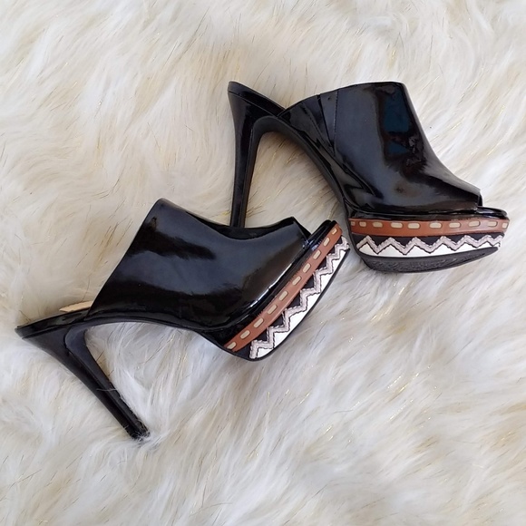 Gianni Bini Shoes - nwot gianni bini platform aztec peep toe heels 8.5